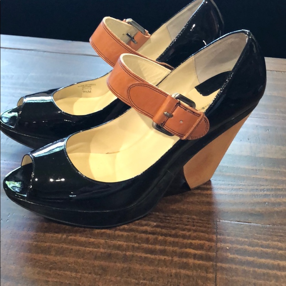 Max Studio Size 9 1/2 black Patent Leather Heels